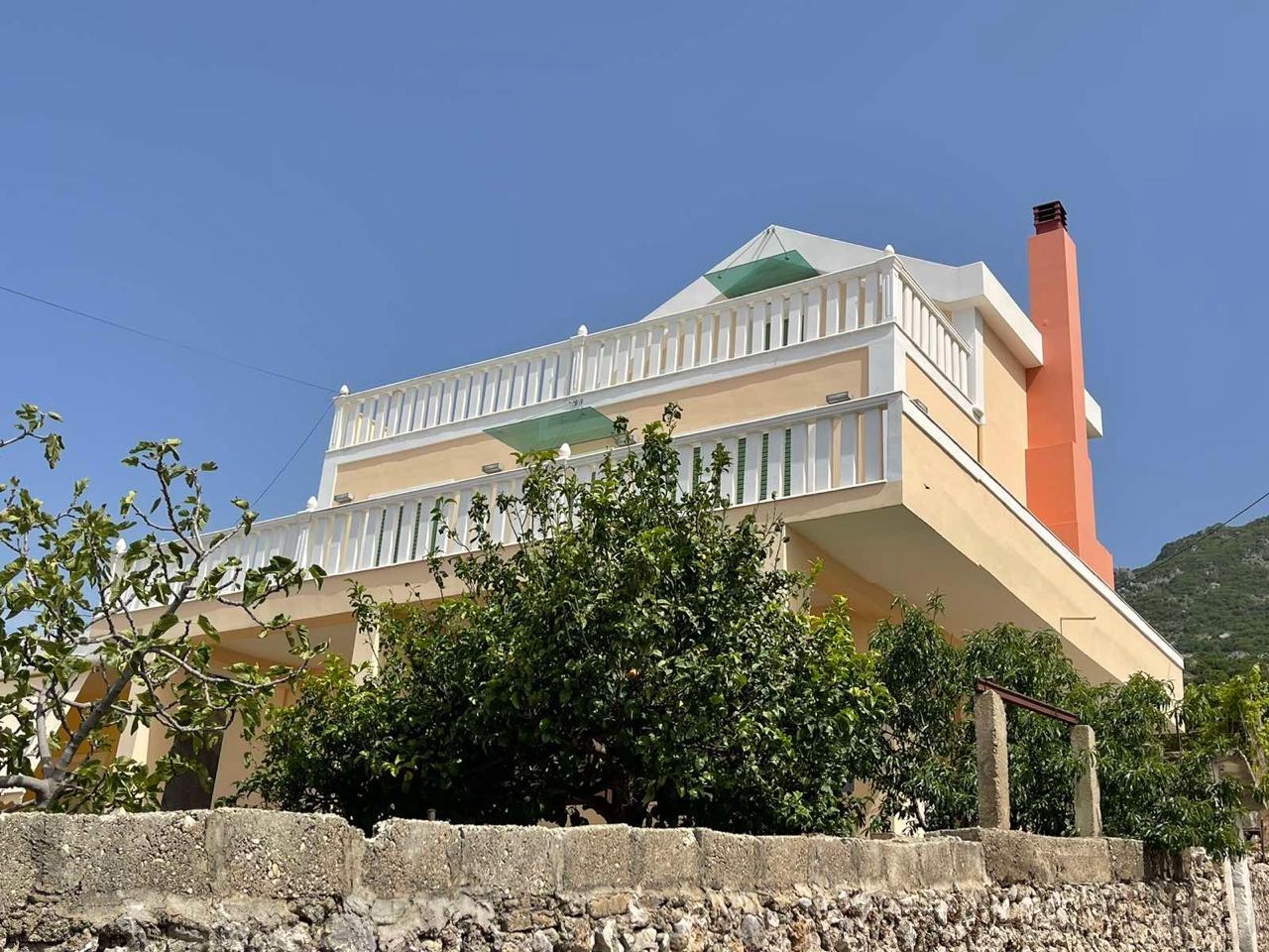 Seaside Villa for Sale in Dhërmi – 3-Story Home with Full Sea View