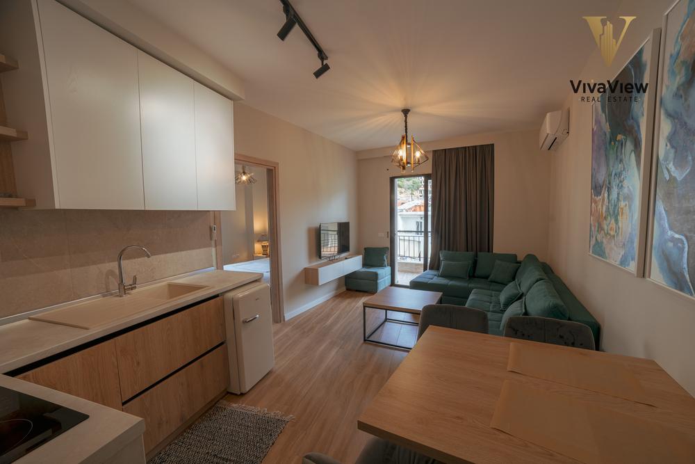 Modern Two-Bedroom Apartment With Double Elegance In Sarandë
